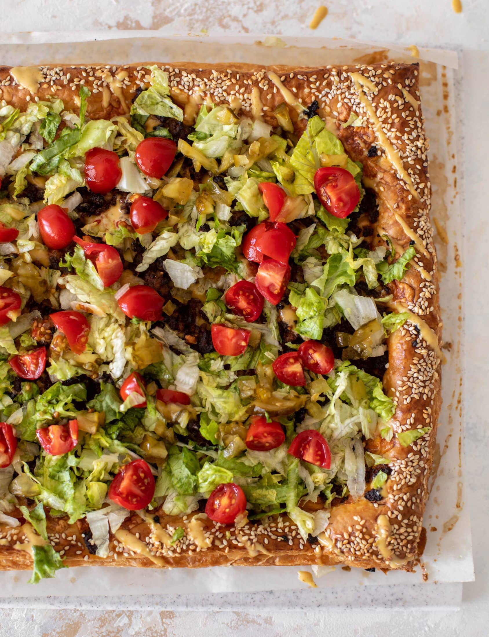 cheeseburger puff pastry pizza