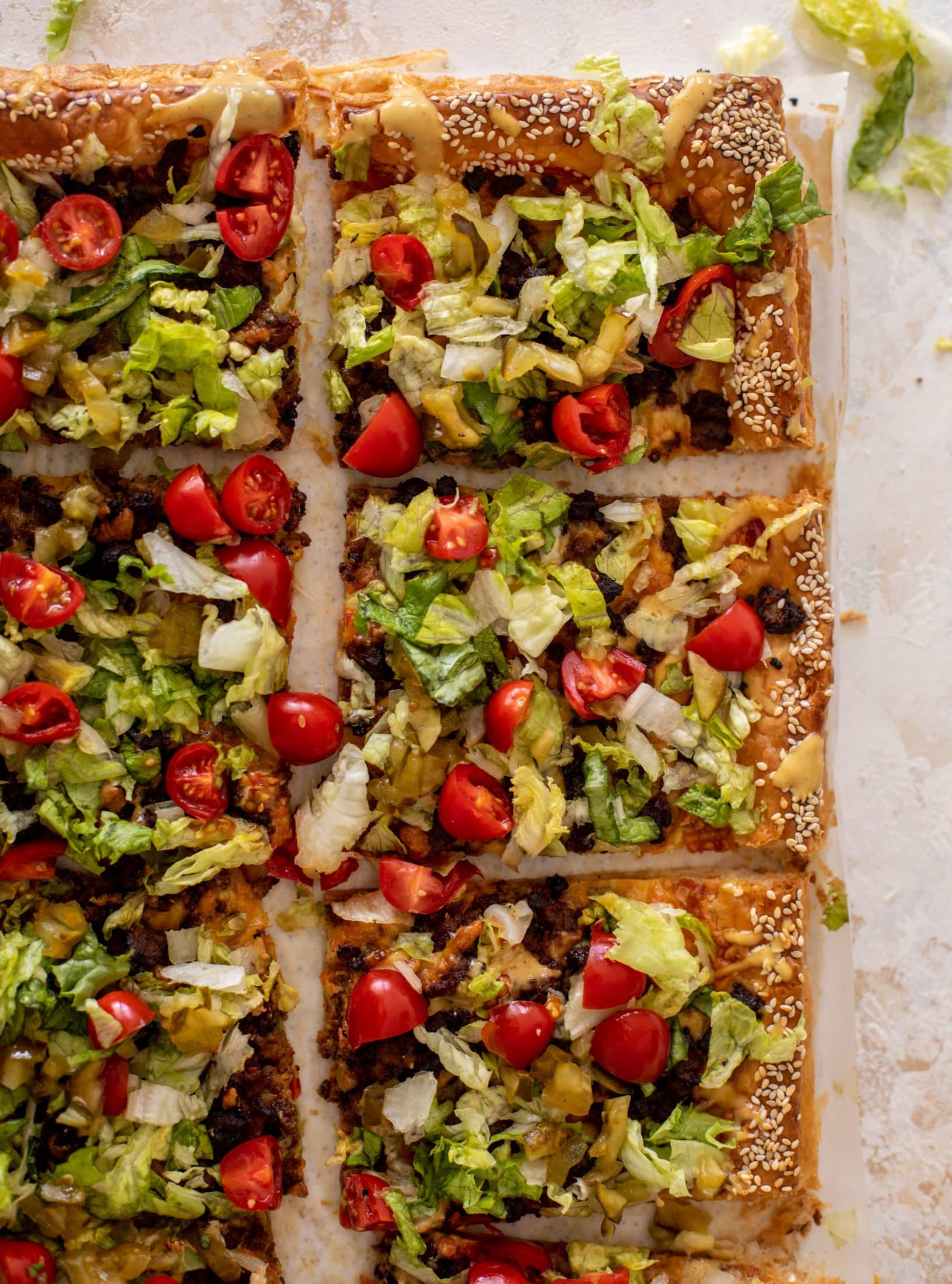 cheeseburger puff pastry pizza
