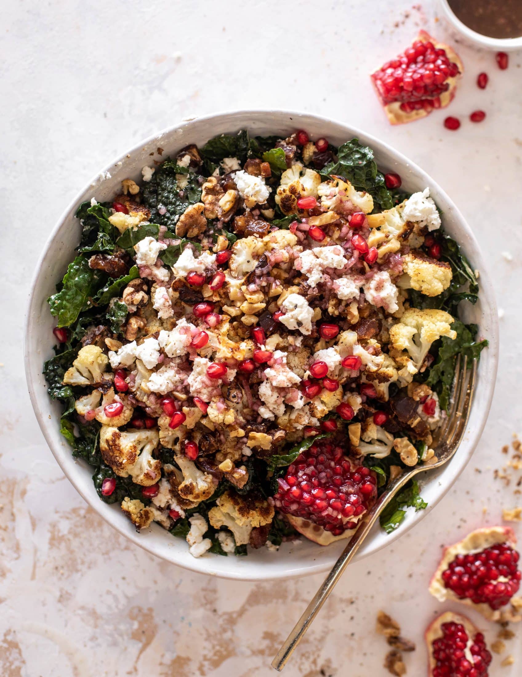 roasted cauliflower kale salad