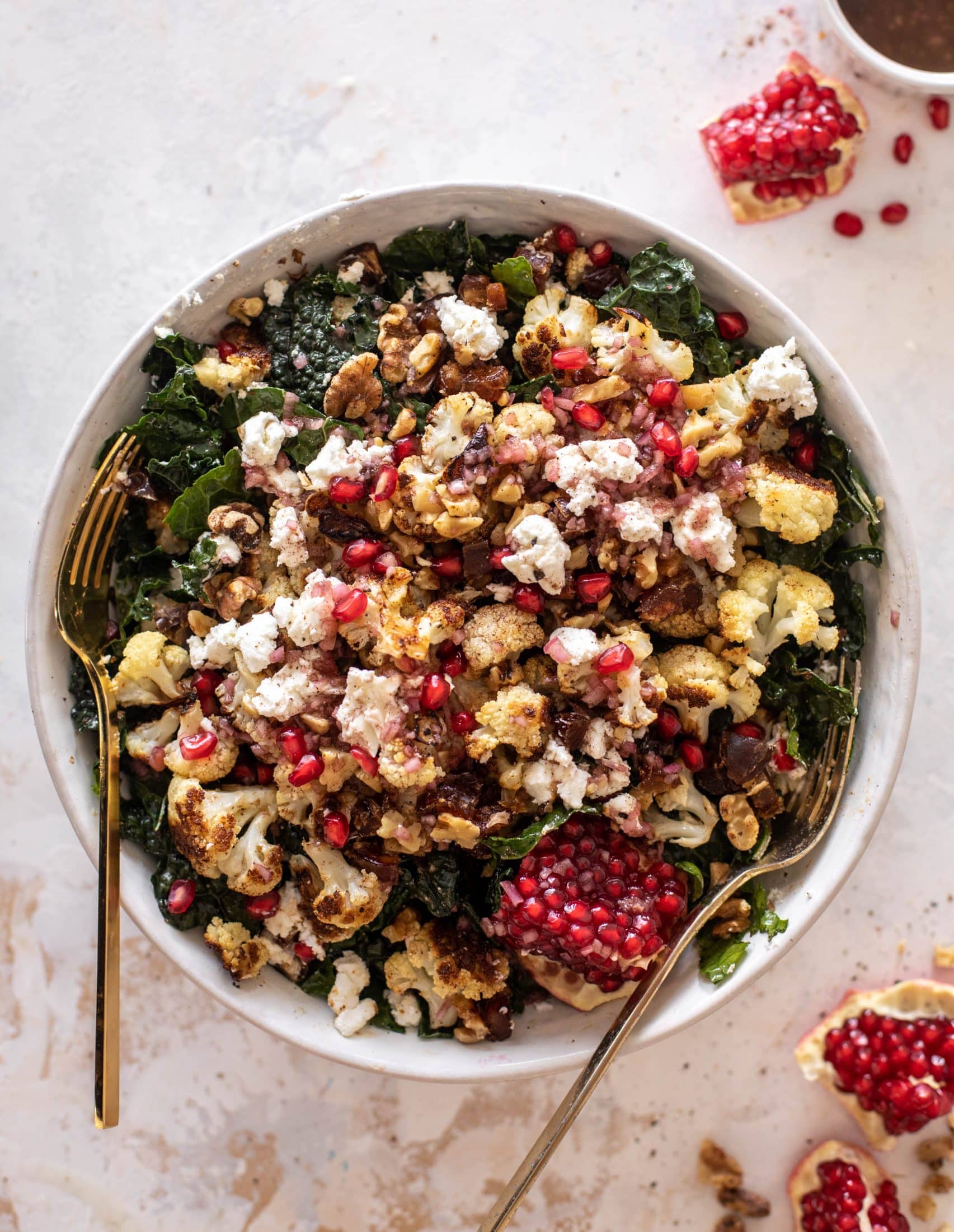 roasted cauliflower kale salad