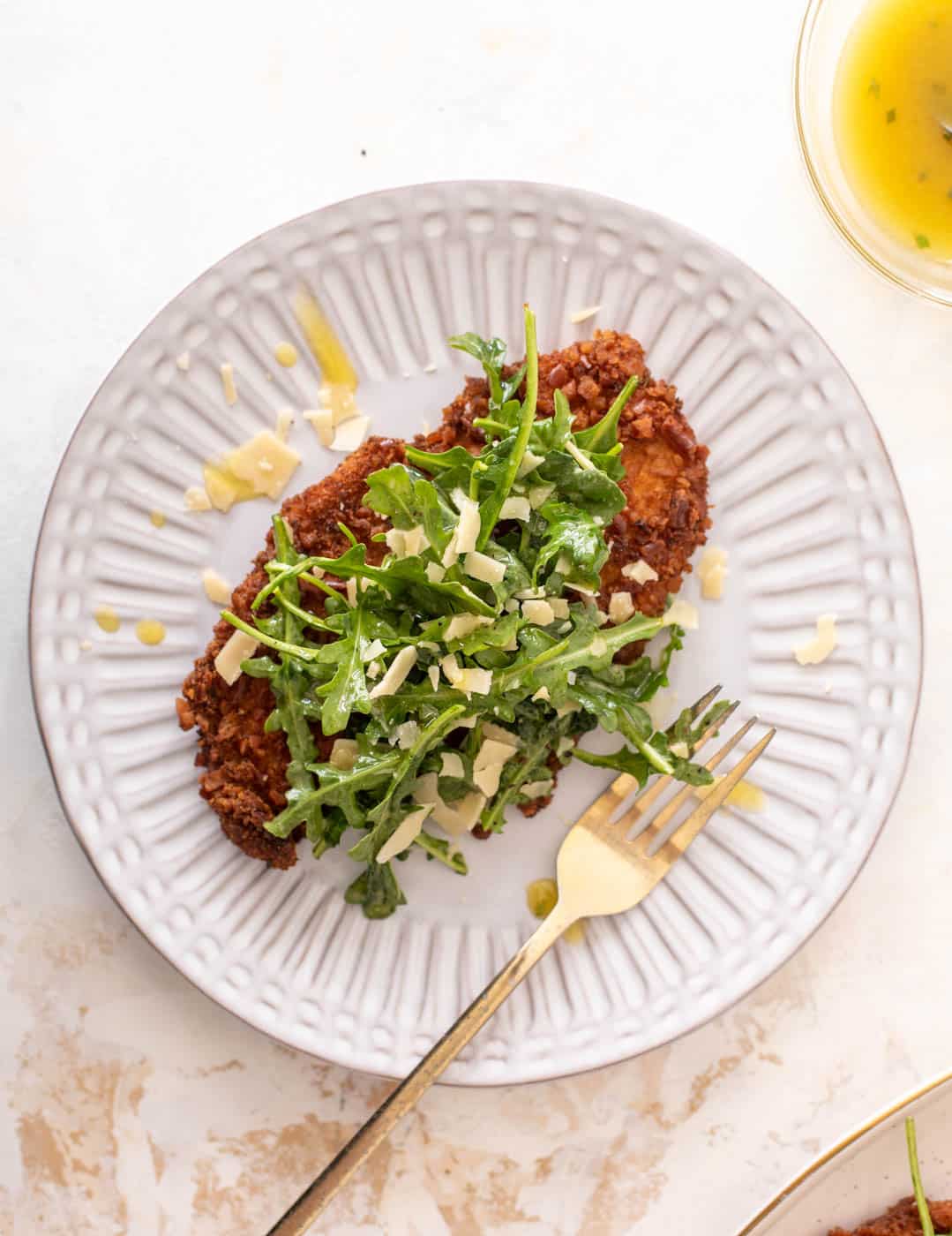 pretzel crusted chicken with honey mustard arugula