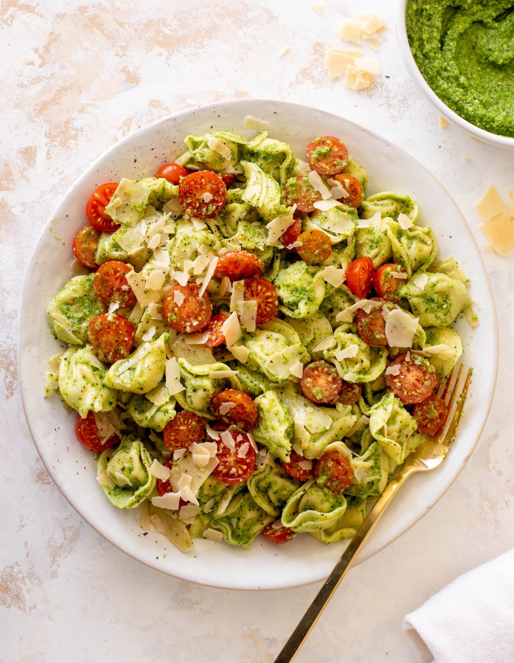 broccoli pesto tortellini salad