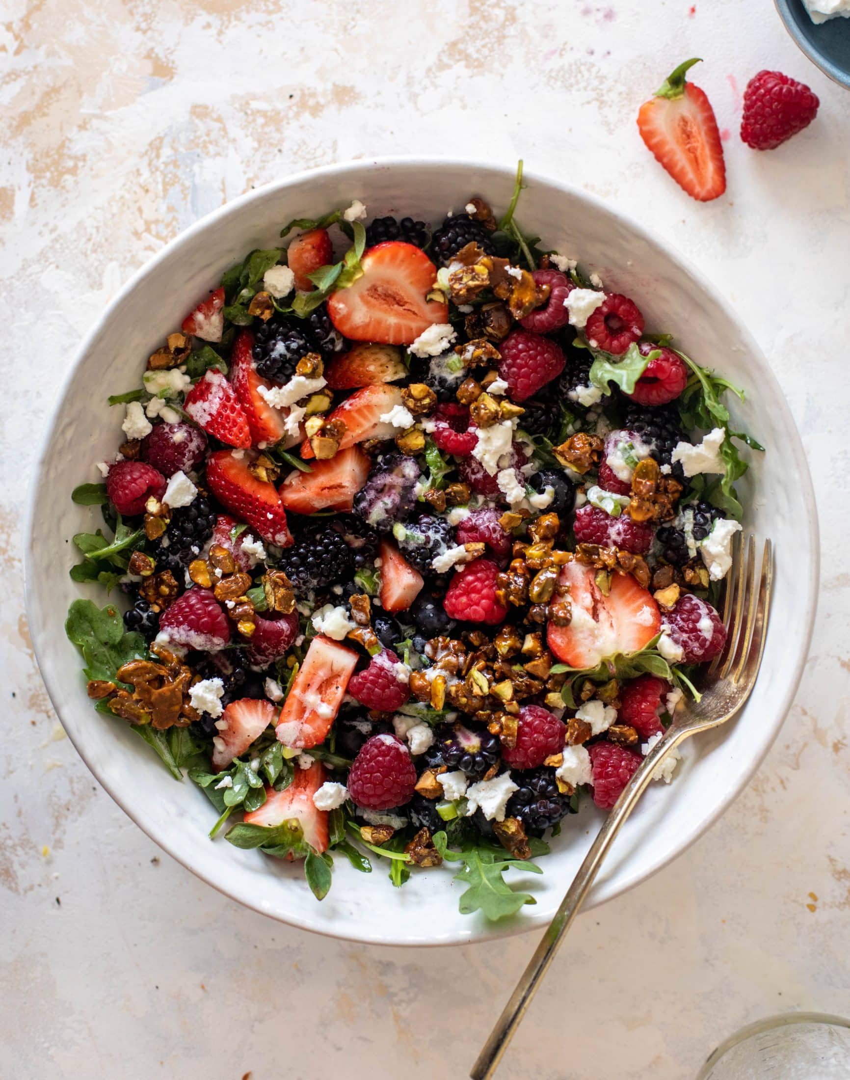 red white and berry arugula salad