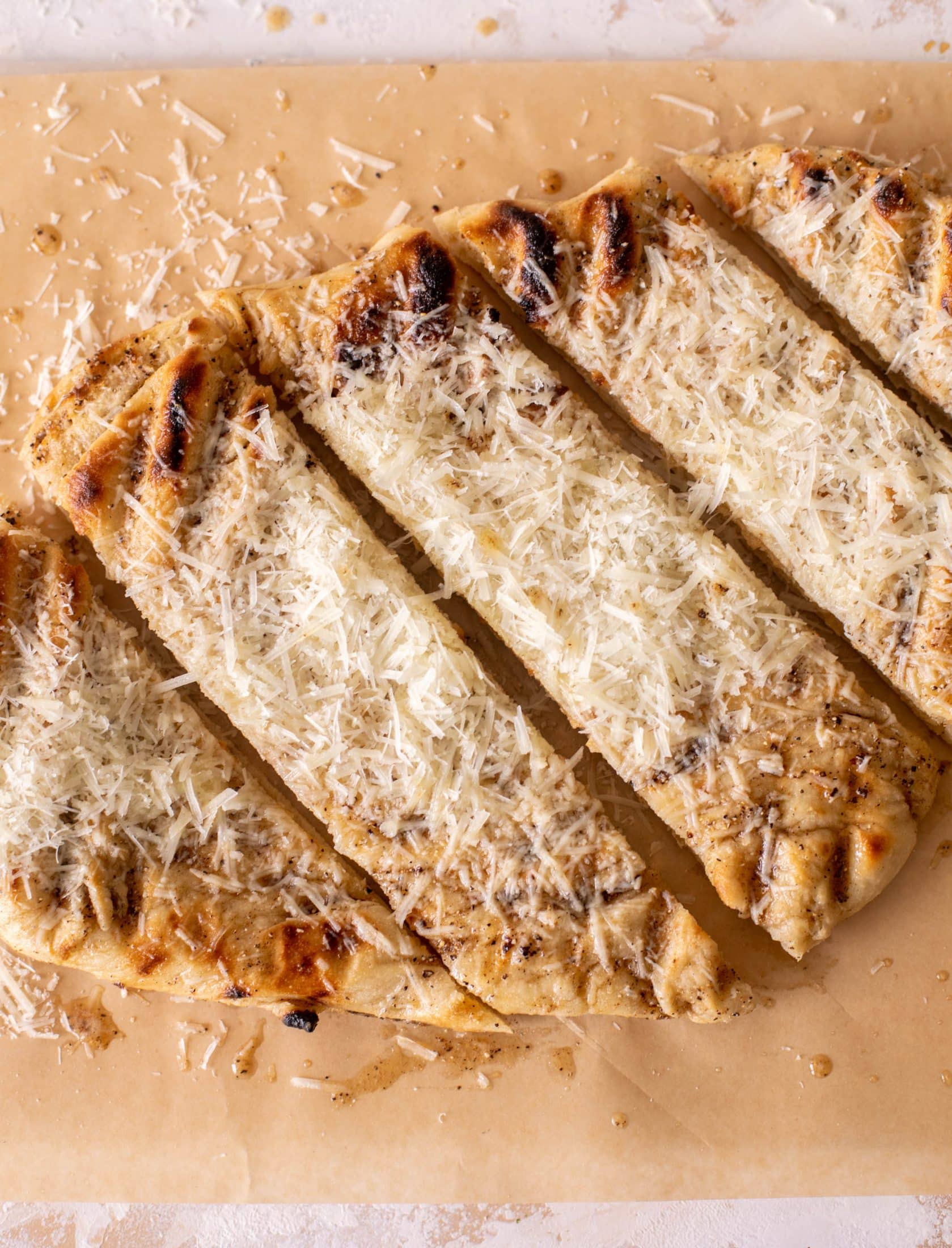 grilled cacio e pepe pizza
