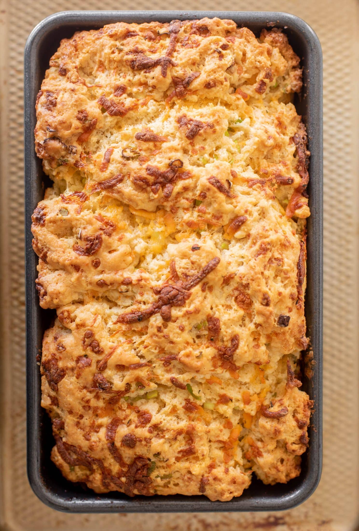 cheddar scallion beer bread